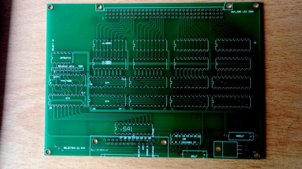 CARTE 64 BOUTONS LUMINEUX